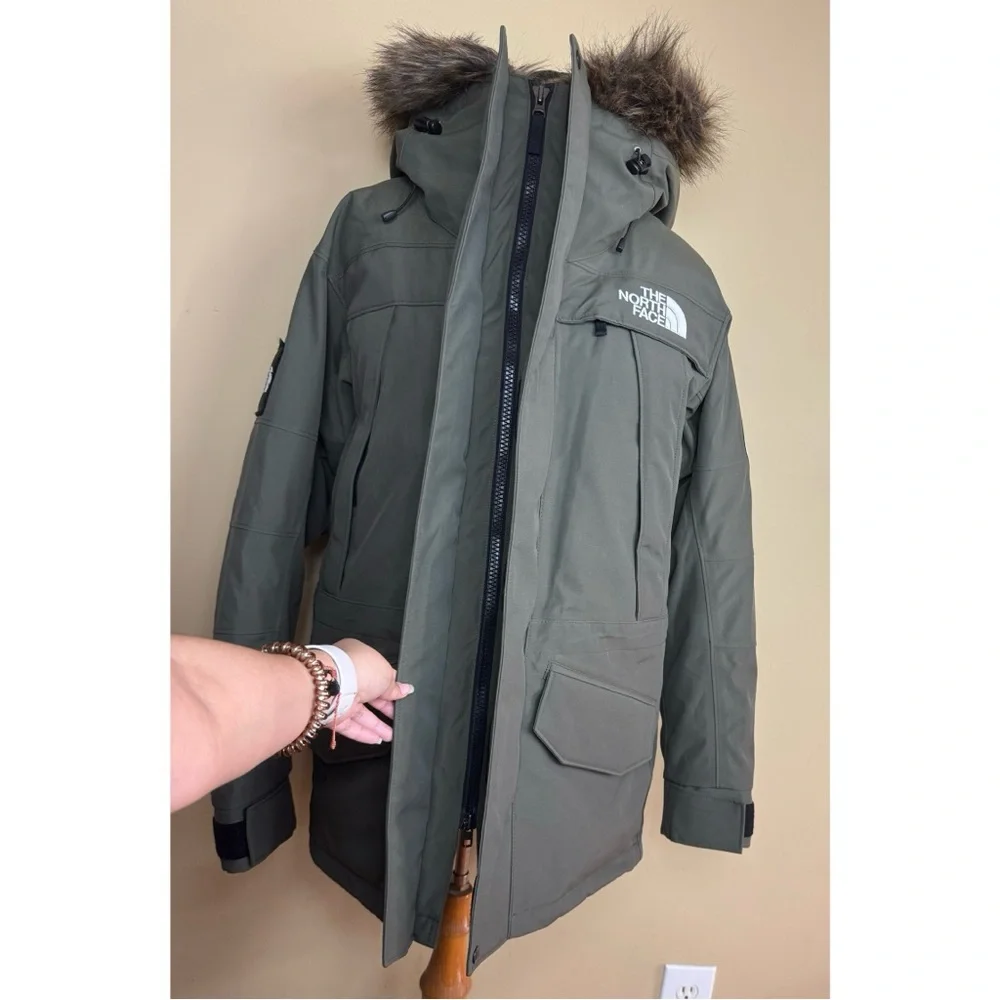 The North Face x Goretex Antarctica Parka Japan Exclusive in Olive Size Medium